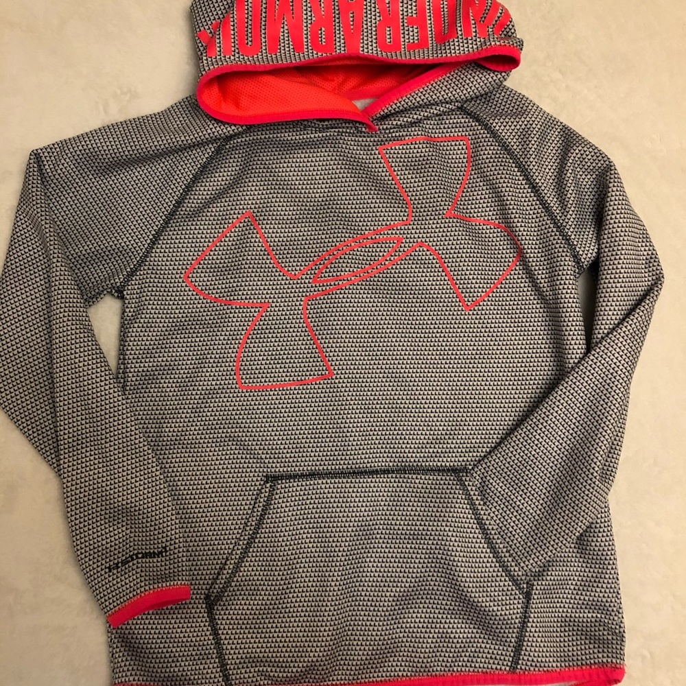 Girls Under Armour hoodie!!❤️💕